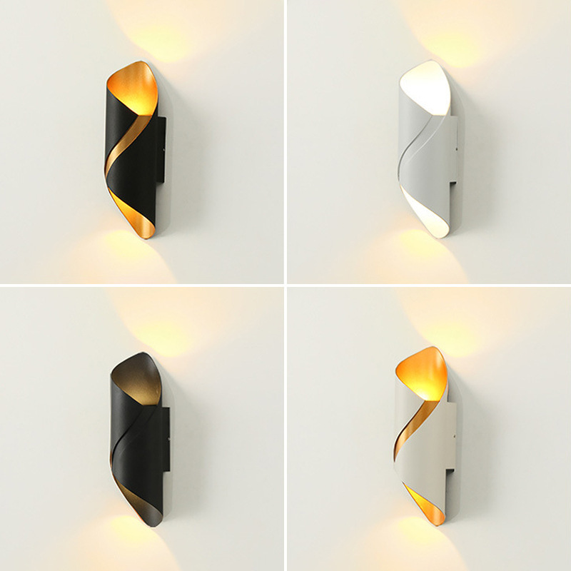 Interior Design Years - Lampada da parete a LED dal