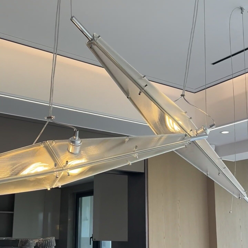 Lampadario in Vetro LED dal De - Interior Design Years recensione e prezzo