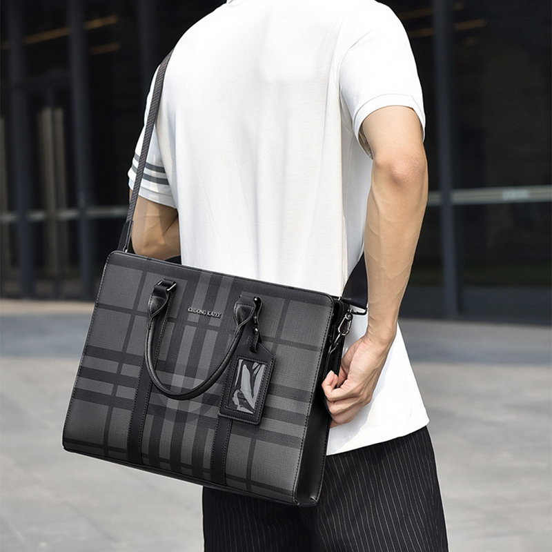 Valigette da uomo in PVC di gr - Interior Design Portfolio recensione e prezzo